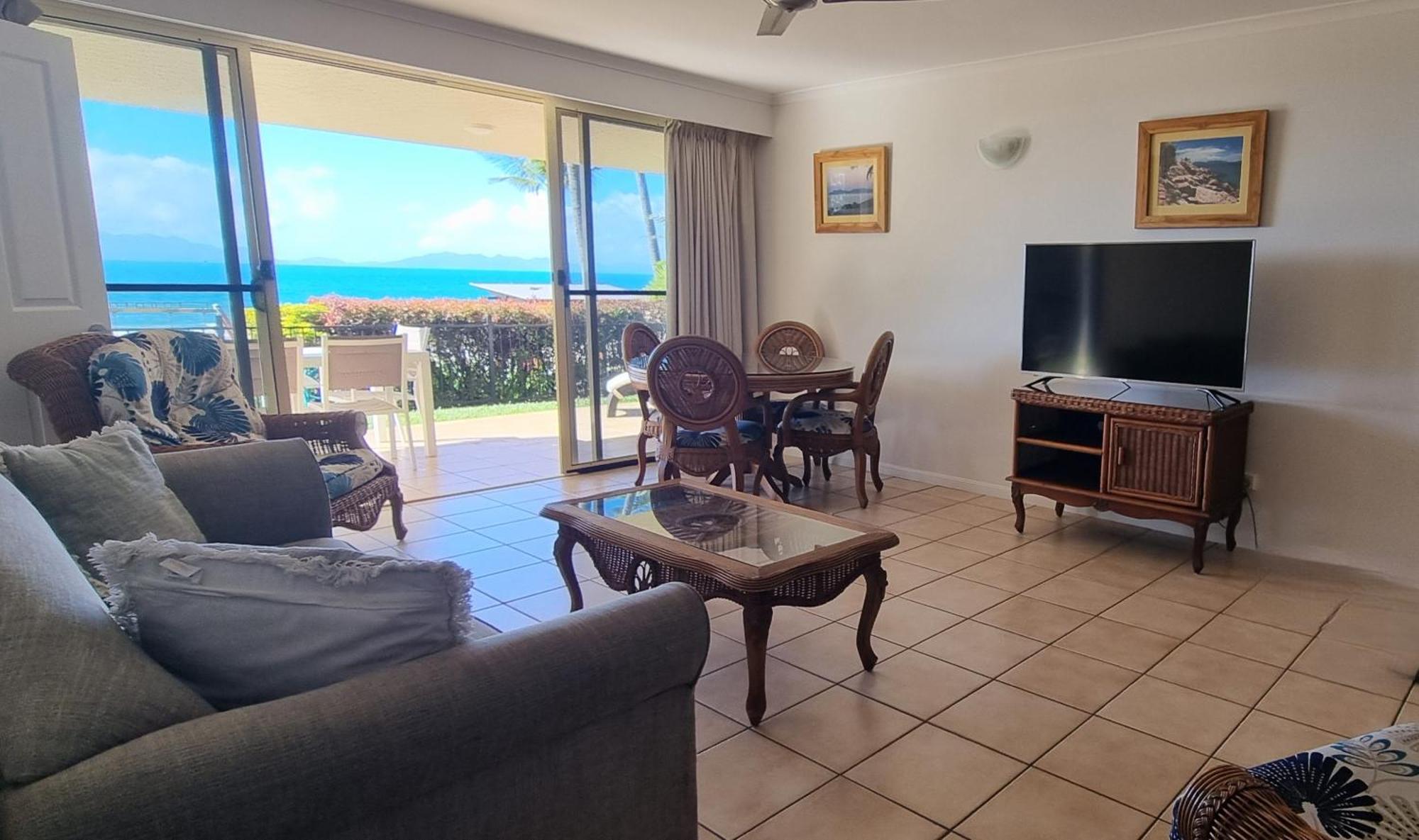 Rose Bay Resort Bowen Extérieur photo